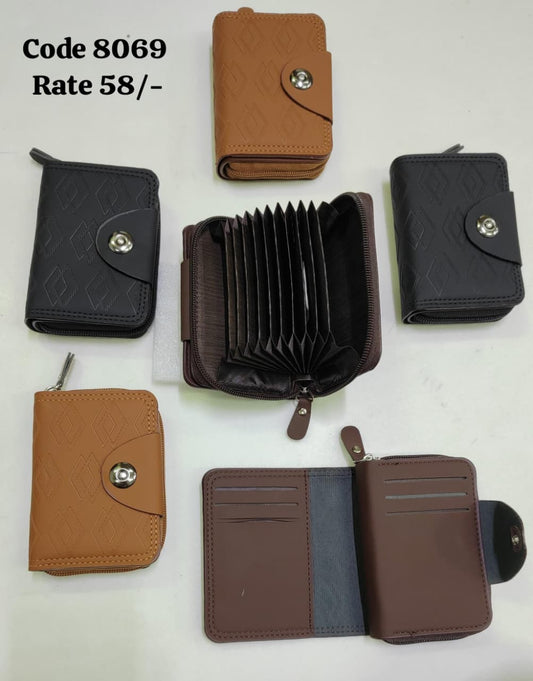 MG ROWN ZIP CARD HLDR 8069